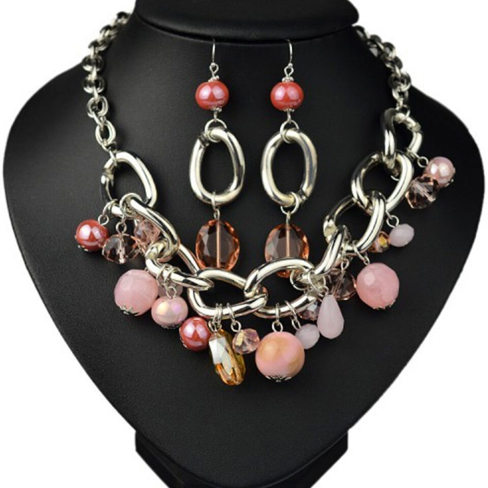 beaded necklace set