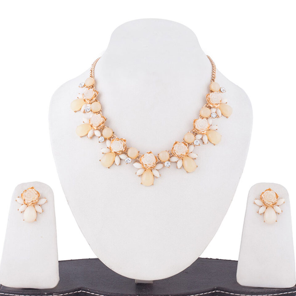 light pink trendy necklace set