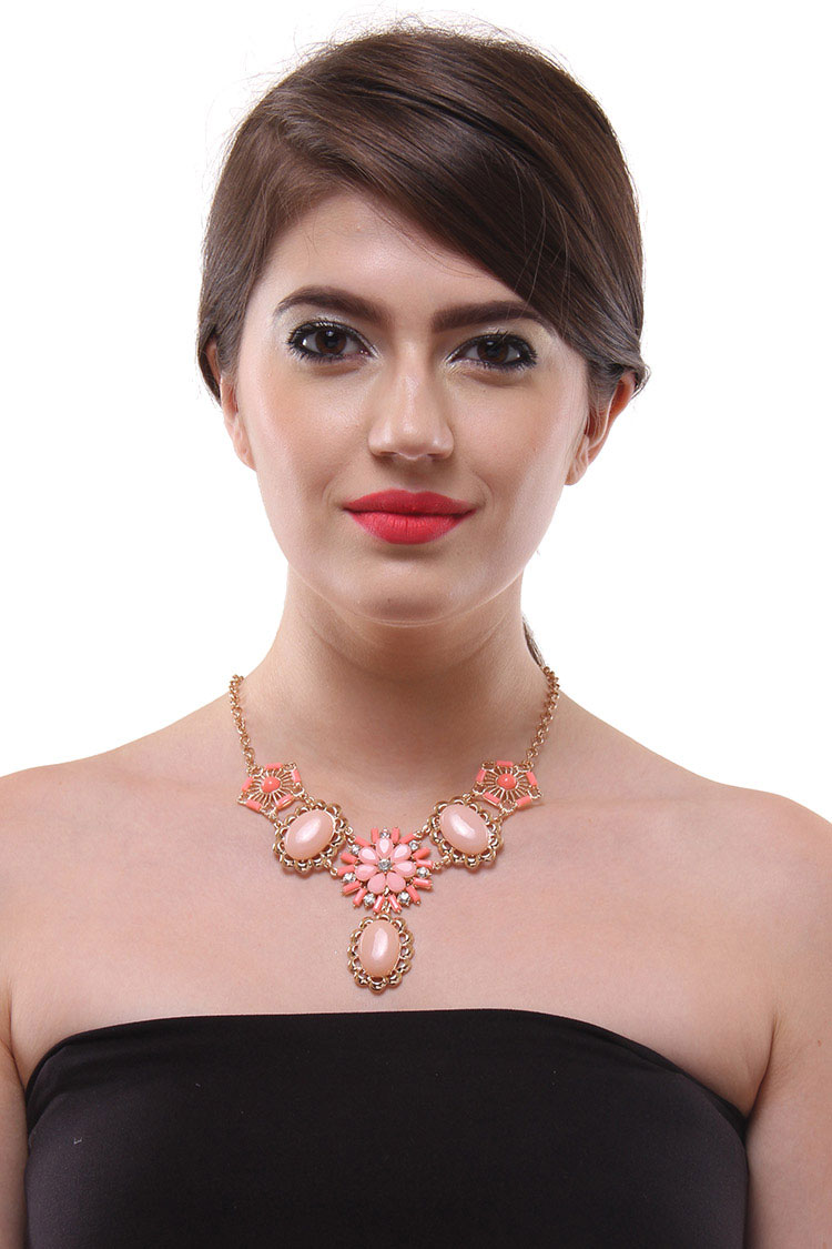 pretty pink necklace for girls