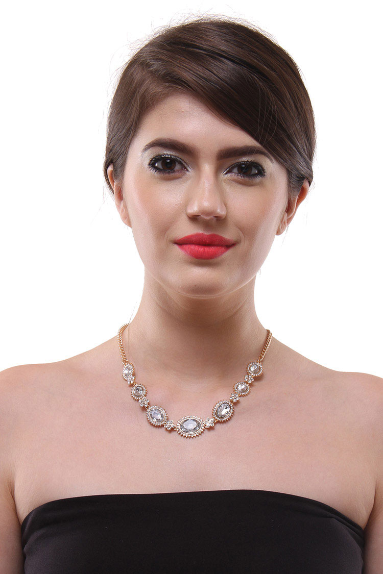 beautiful white stone fashion necklace