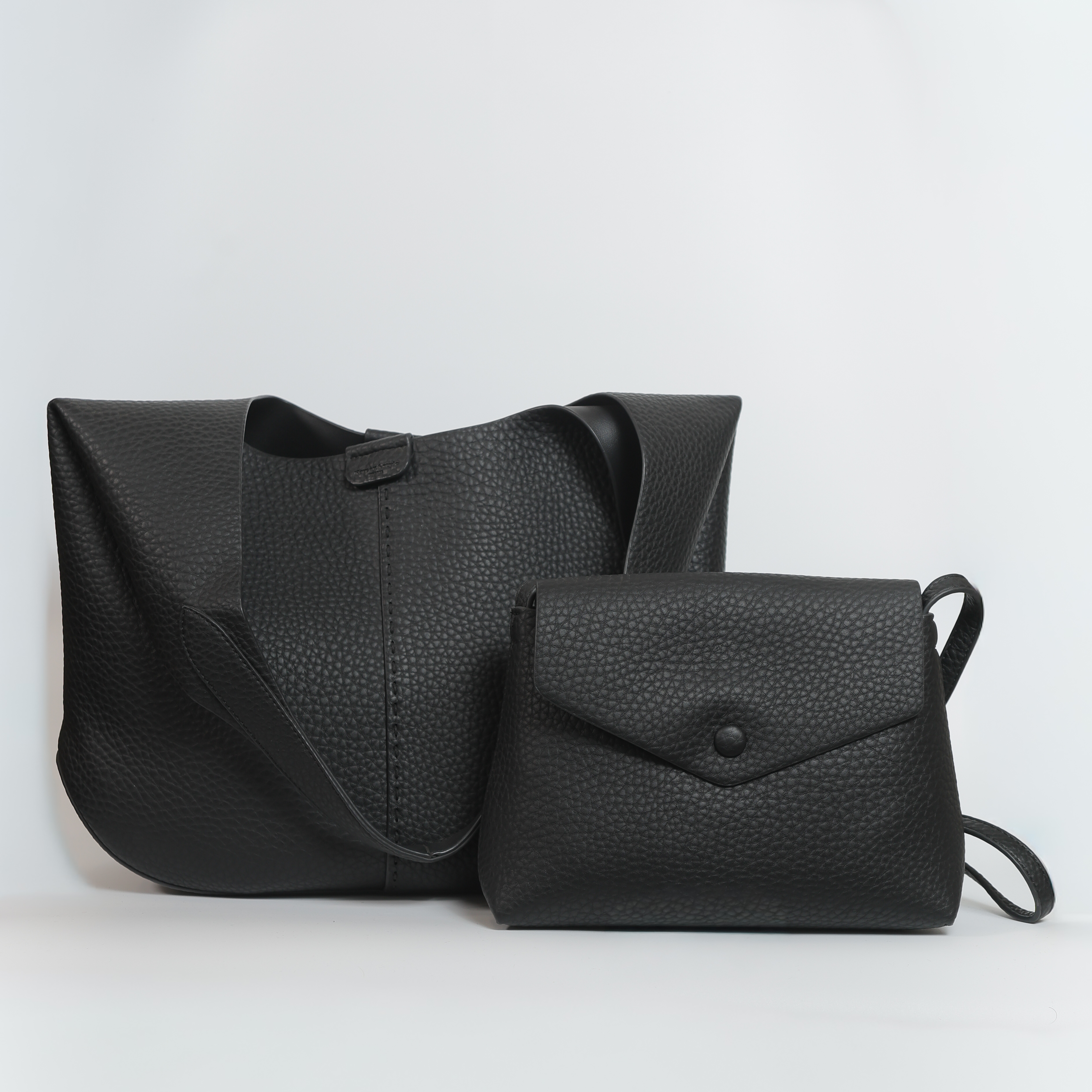 Vivelle Tote Black Bag