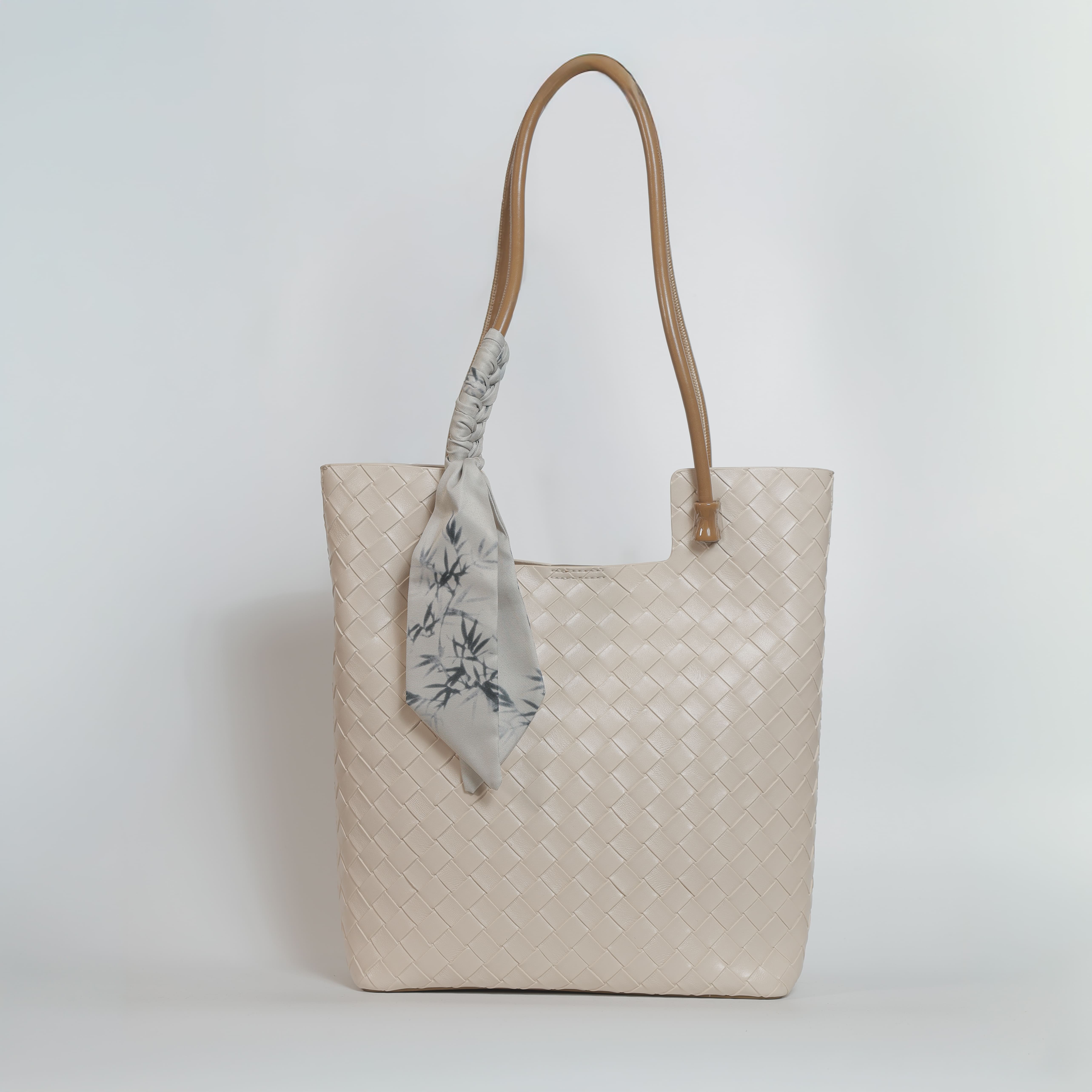 Luxera Beige Handbag